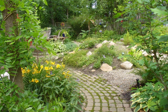 Mary's Garden 6-19-2010 001.jpg